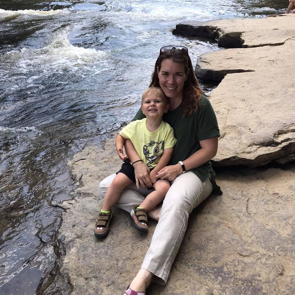 Meet your Posher, Leah